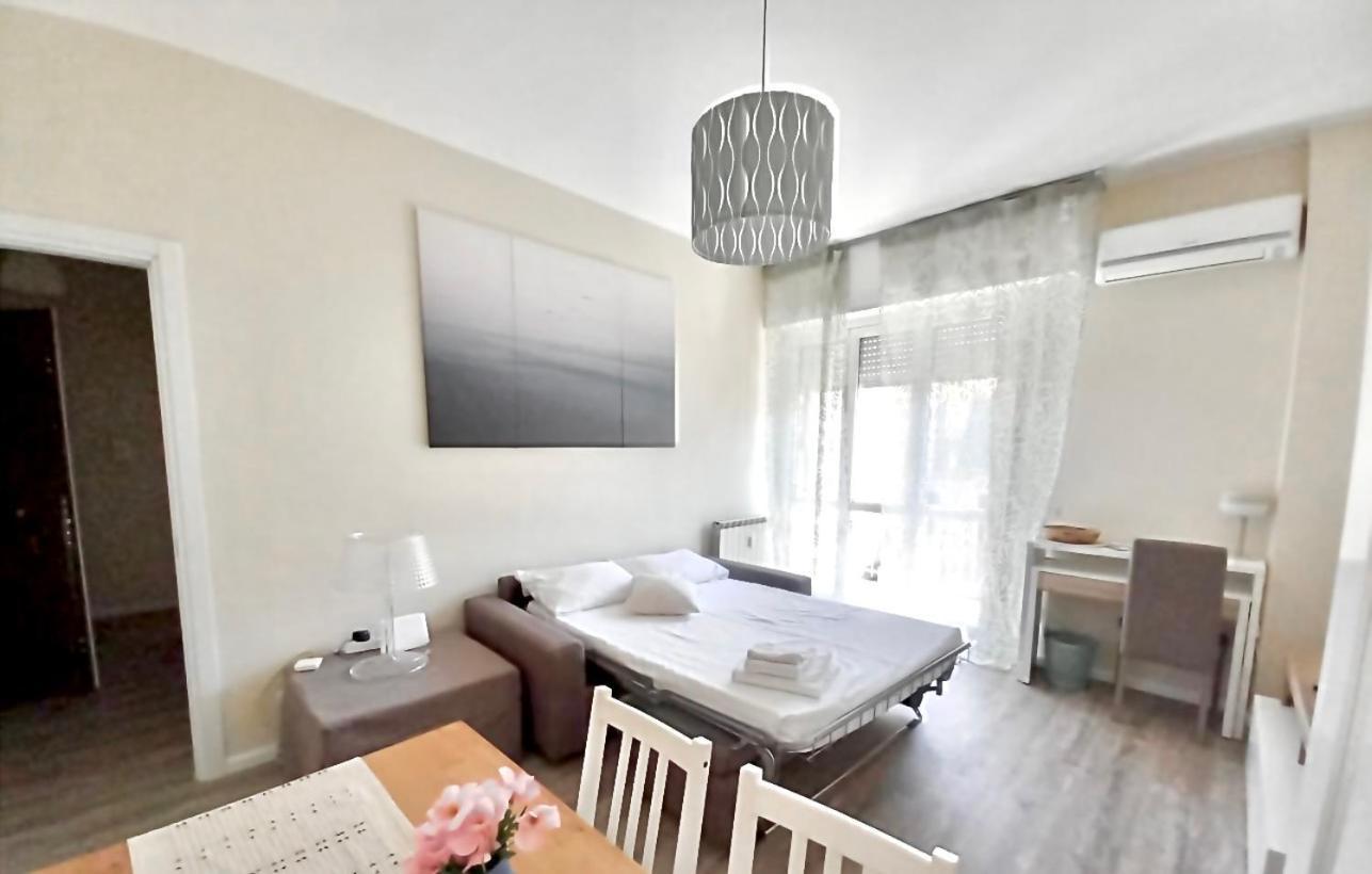 Lovely Suite With Private Parking In Como Exterior foto